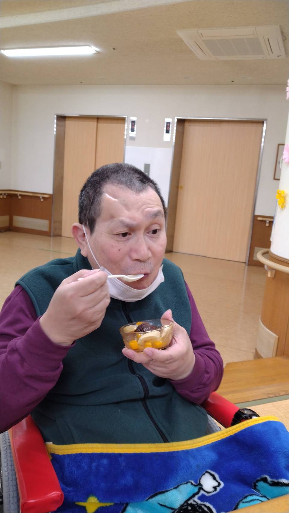 喫茶の日季節限定メニューを楽しんでください。☕🍰