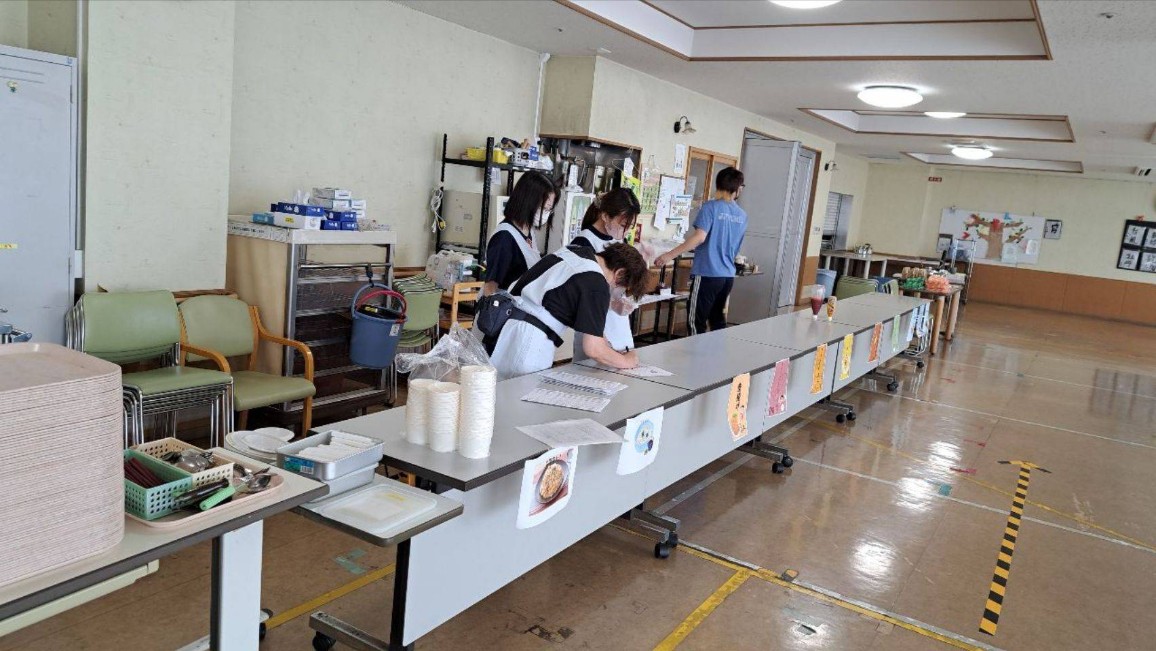 みんなで楽しくビュッフェを堪能🥘🍦🍧