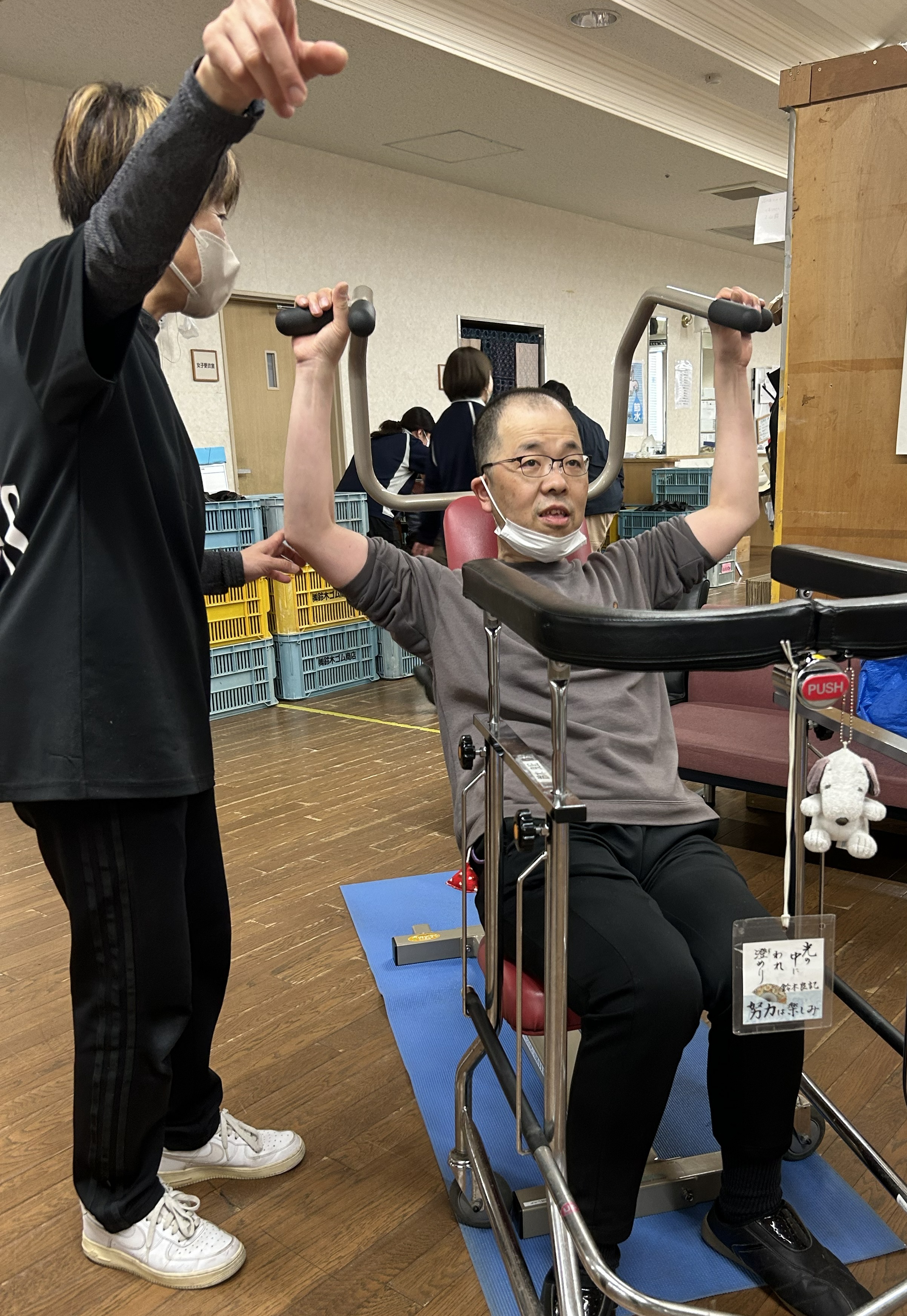 みんなでやればもっと楽しい。フィットネスに挑戦!!