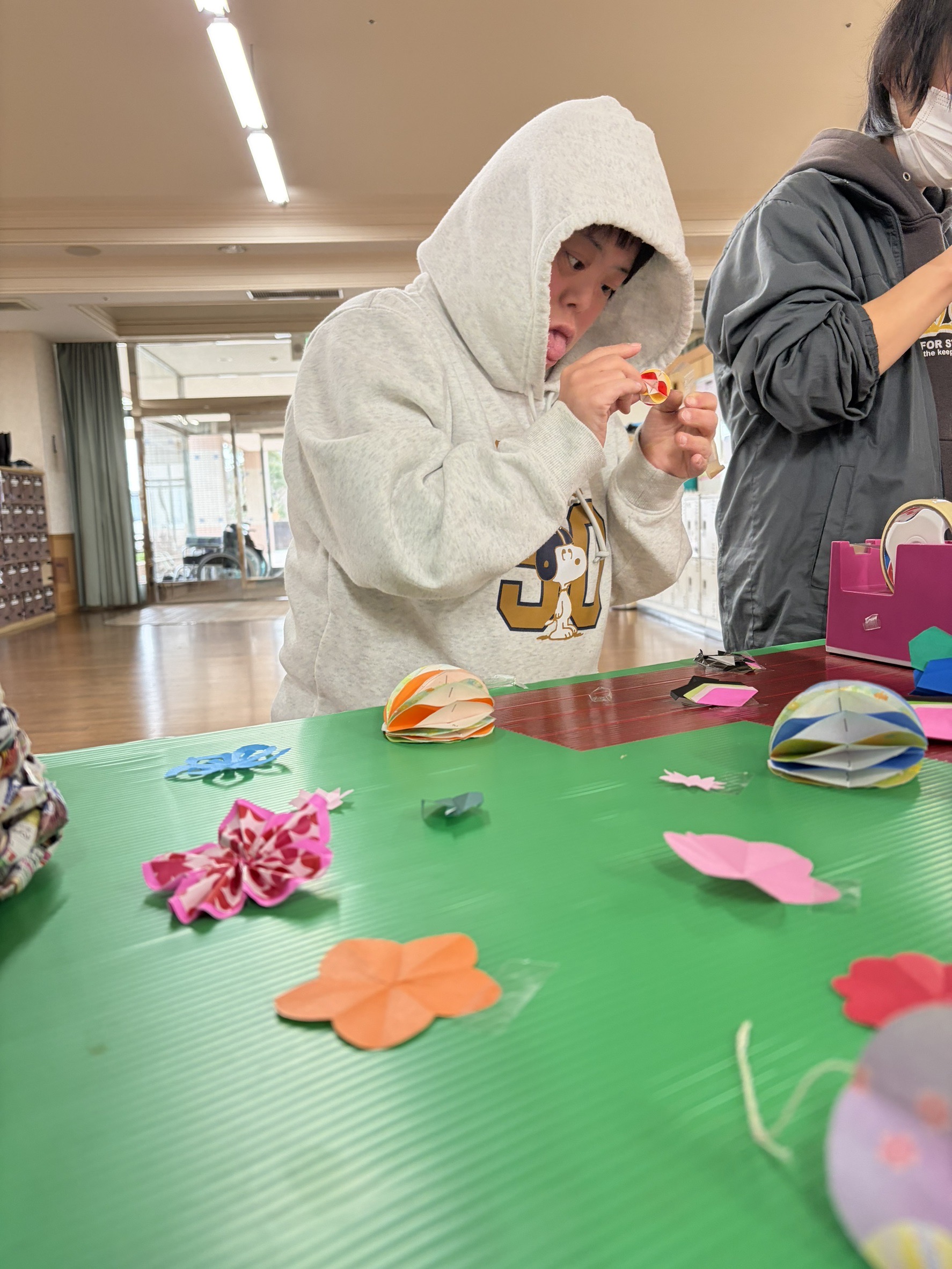 手作りのひなまつり！みんなで飾って、おいしく食べて。