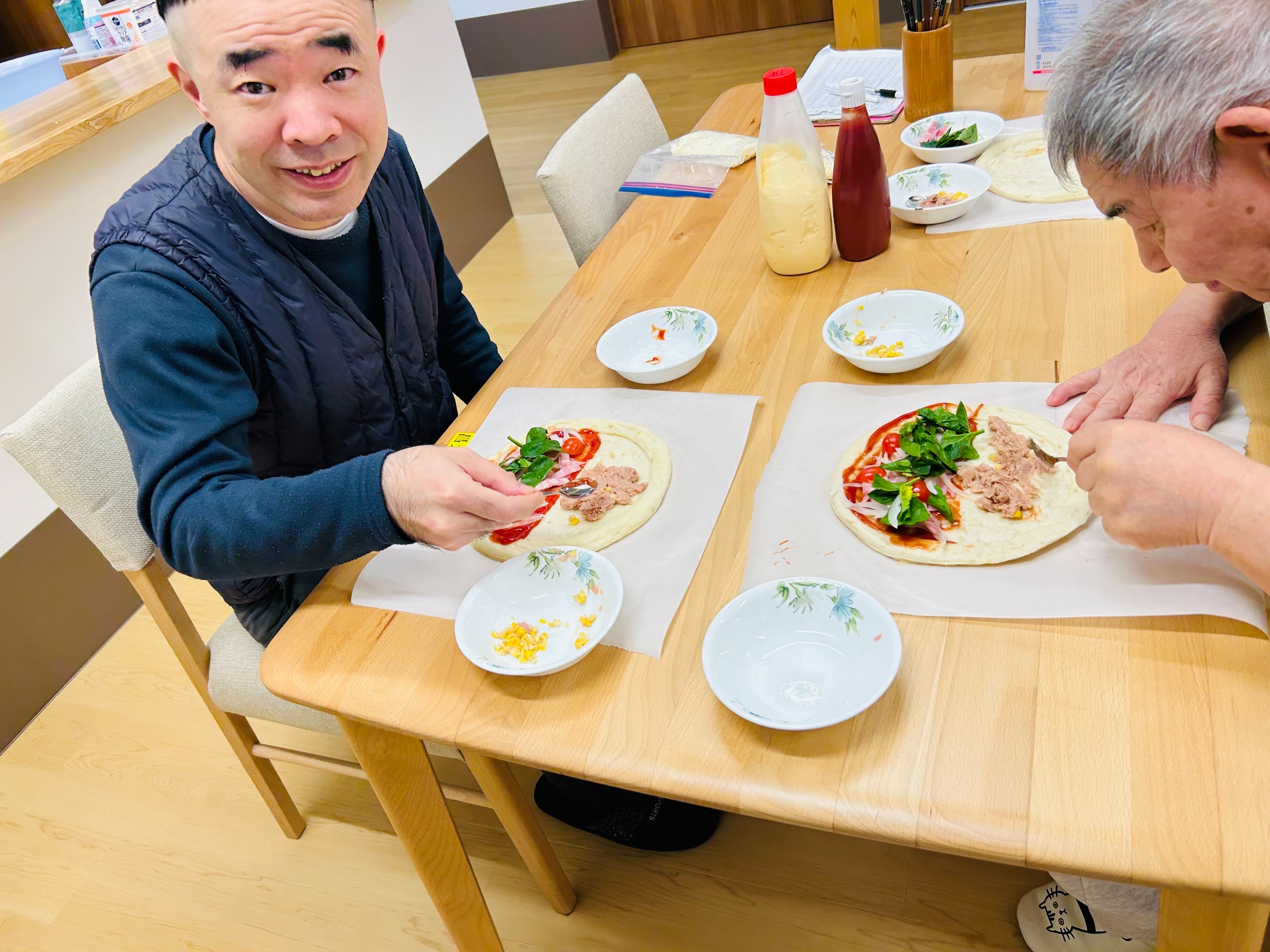 朝食にはピザ🍕などいかが？蛍の里⛰️